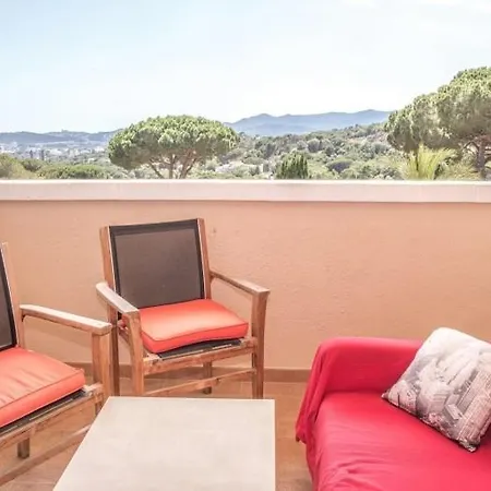 Topazio Apartment *
